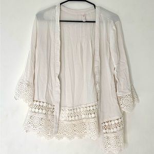 Xhilaration Cream Lace Lightweight Open Front Sweater Boho Flowy cardigan size M